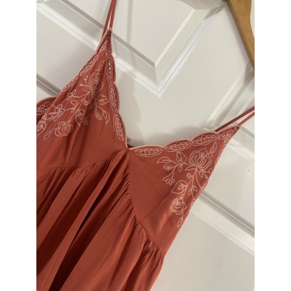 Love On A Hanger Terracotta Embroidered Babydoll Cami Tank Top Rust Large NWT